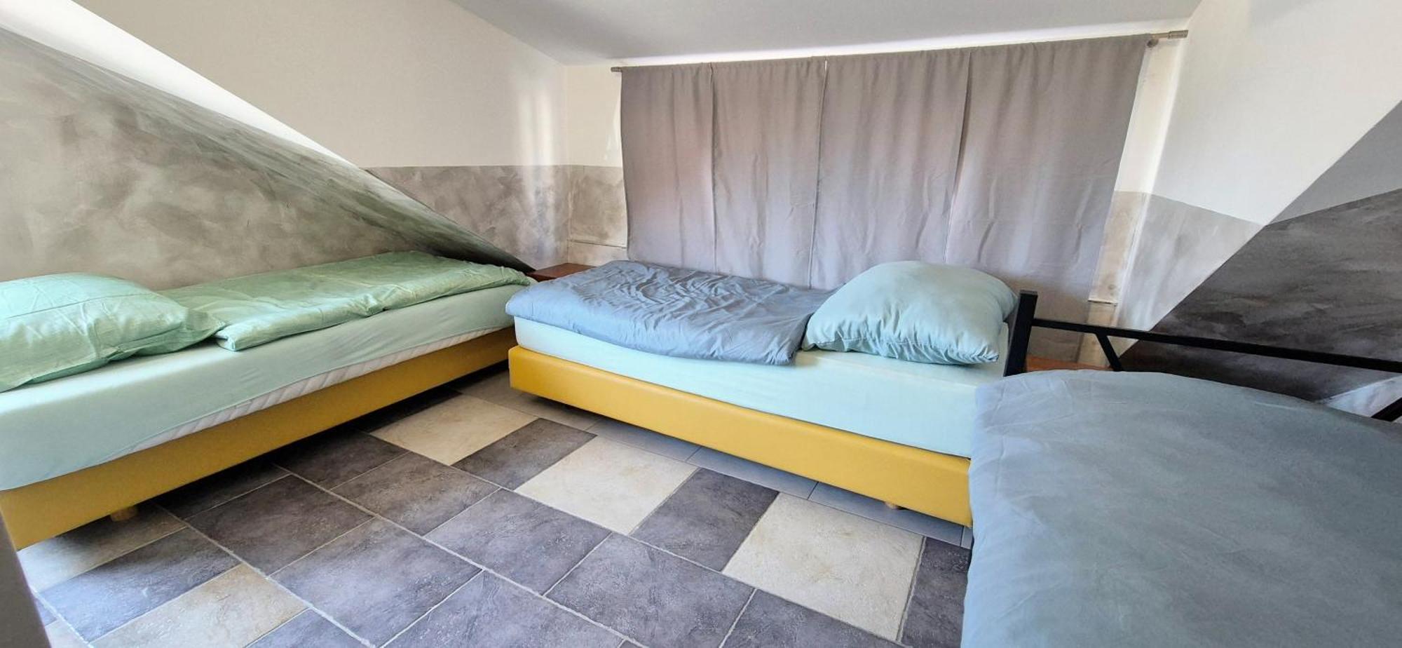 Bled Lesce Station Rooms And Beds Buitenkant foto