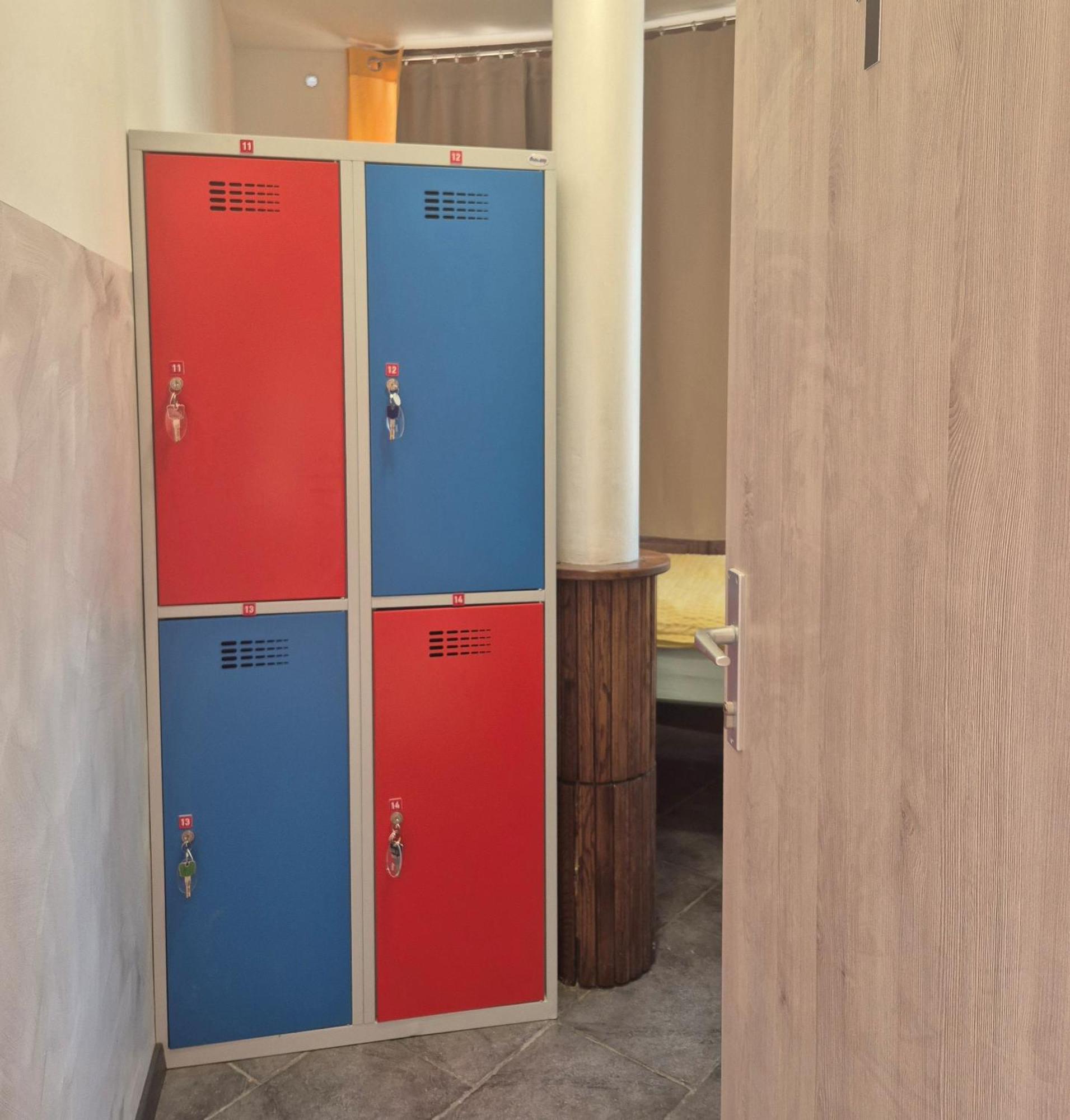 Bled Lesce Station Rooms And Beds Buitenkant foto