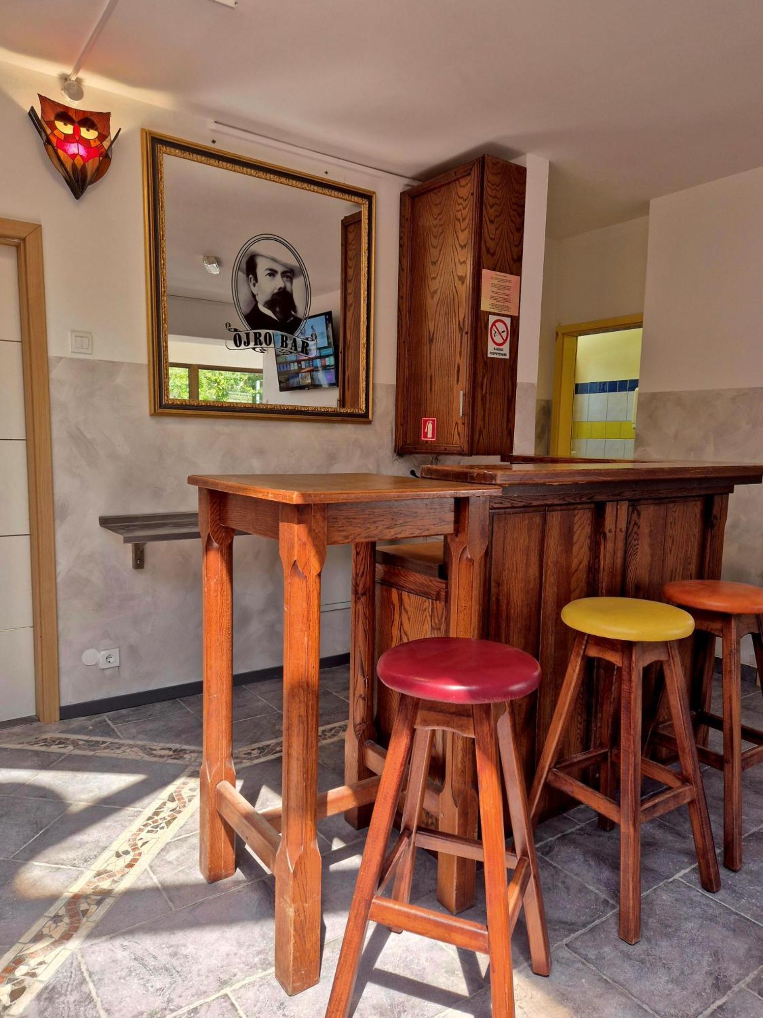 Bled Lesce Station Rooms And Beds Buitenkant foto